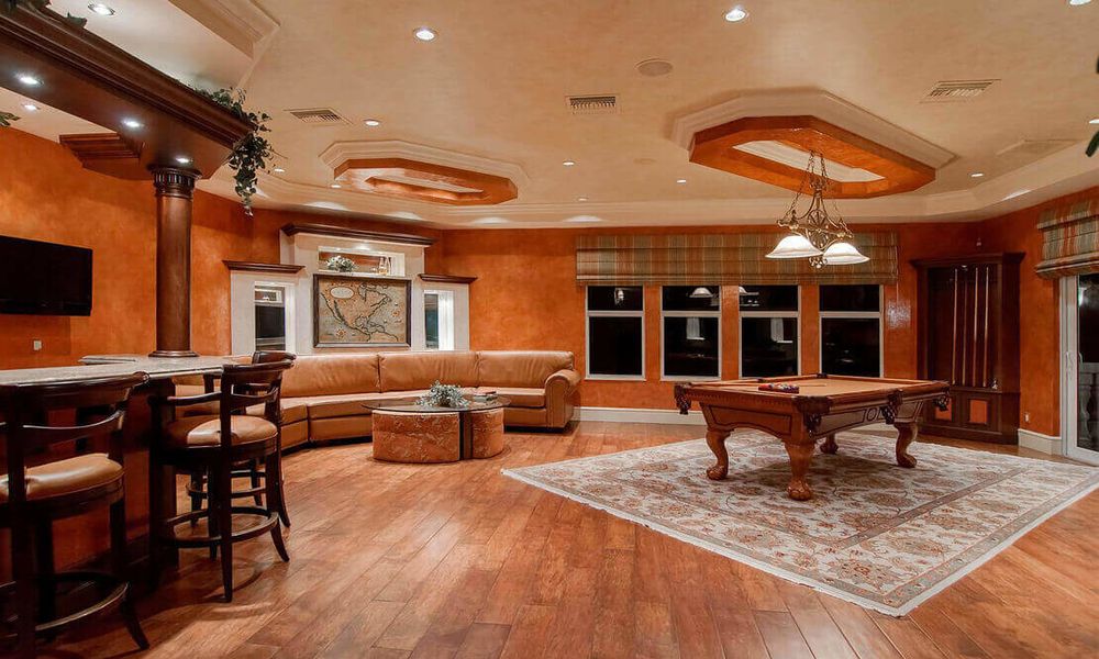 Pool Table Purchase: Tips for Buying the Right Table and Ensuring a Safe Delivery